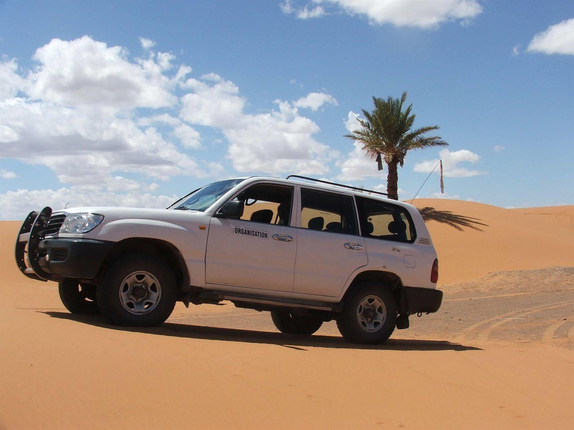 Les Pyramides Hotel Merzouga Luaran gambar